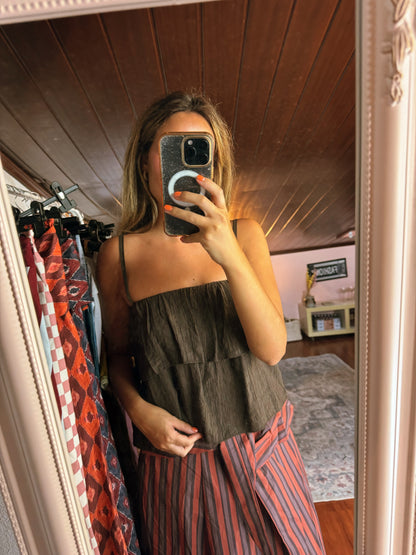 Top Folhos Castanho